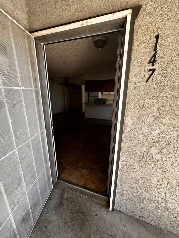 4701 Beechwood St - Photo 2 of 6