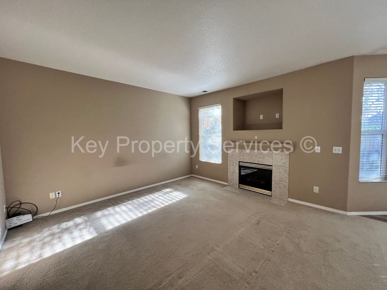 19219 Se 9th Cir - Photo 7 of 17