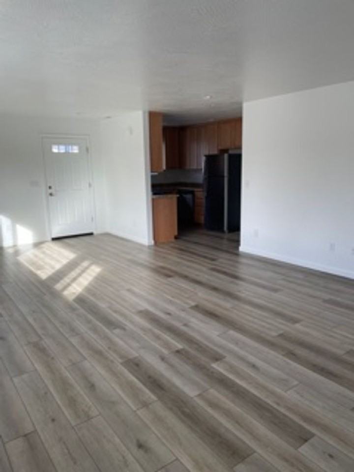 1120 Garfield St - Photo 3 of 18