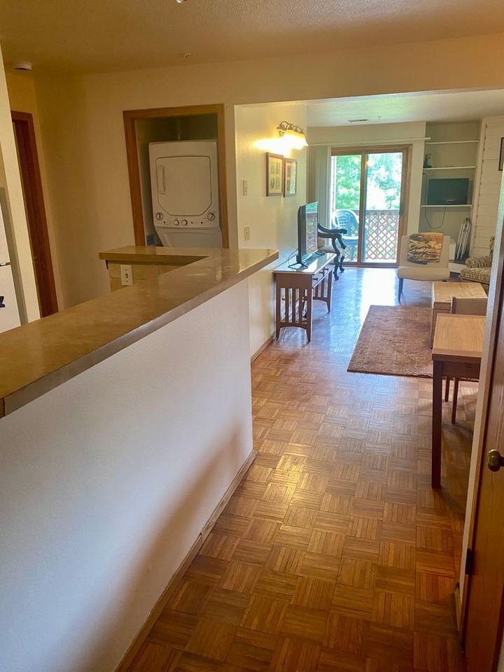 2892 Shadow Creek Dr #211 - Photo 3 of 28