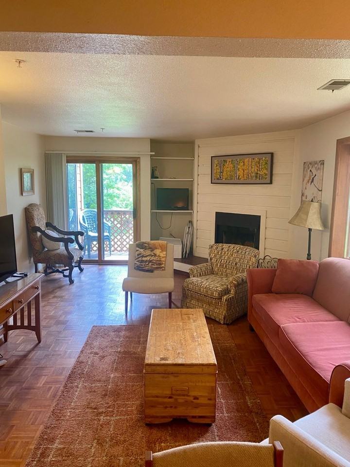 2892 Shadow Creek Dr #211 - Photo 4 of 28