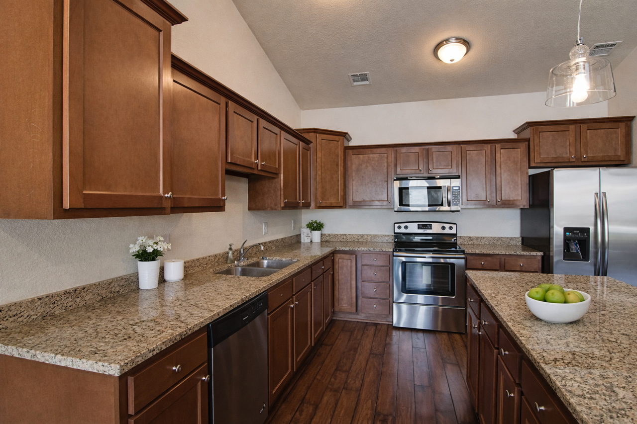 Upscale 3 bedroom Townhome in Prestigious Grande Mere - Photo 4 of 12