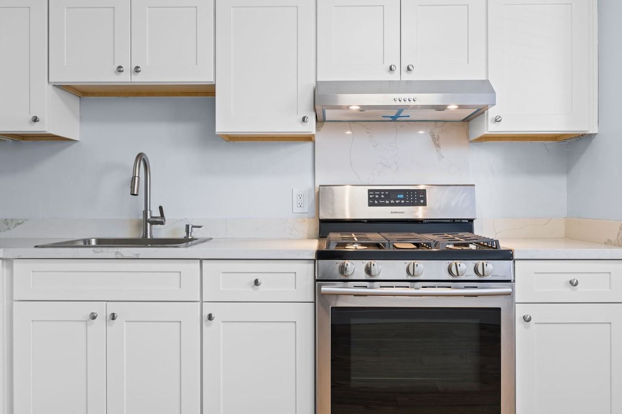 10324 Walnut St #B - Photo 6 of 26