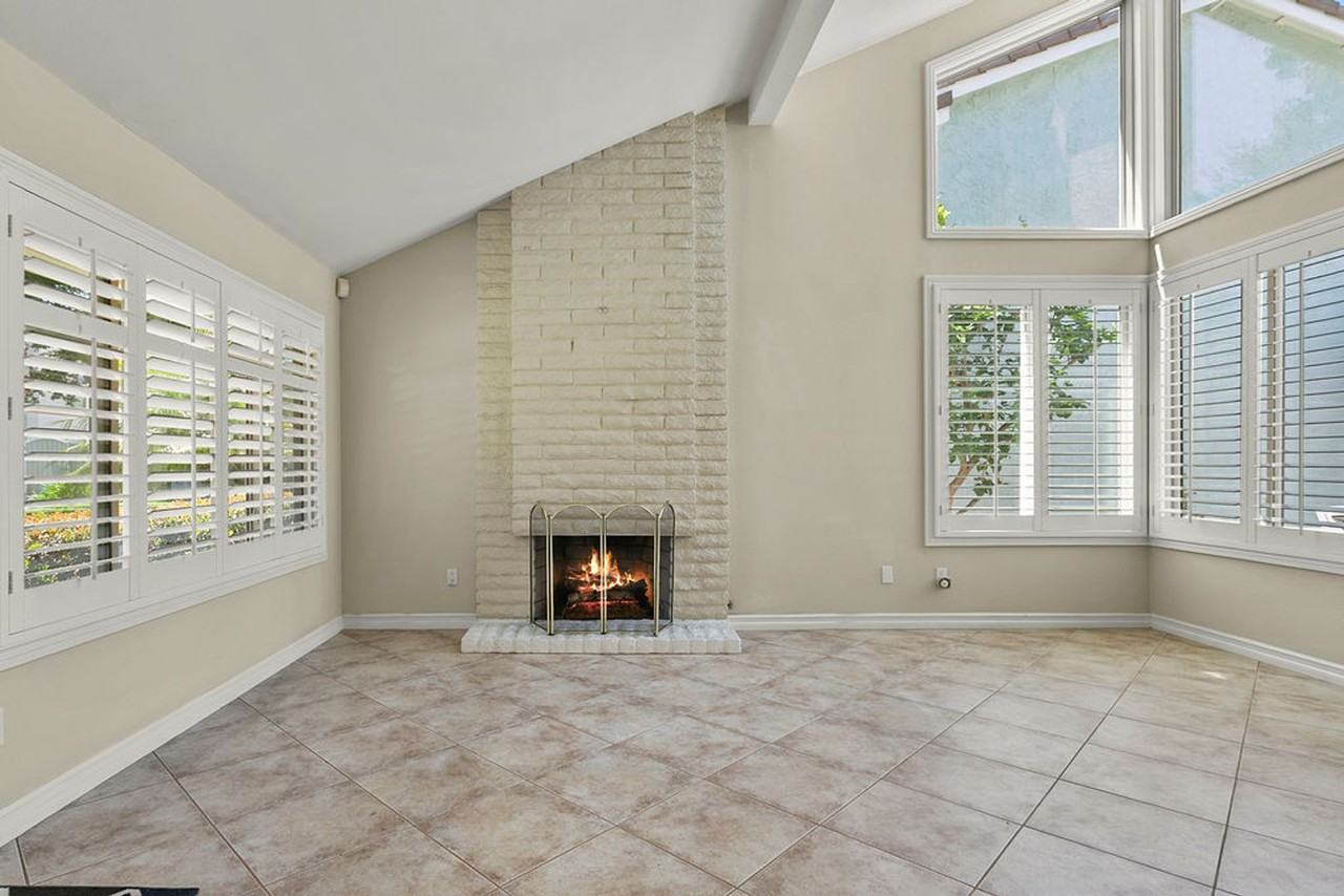 3712 S Sea Breeze - Photo 2 of 23