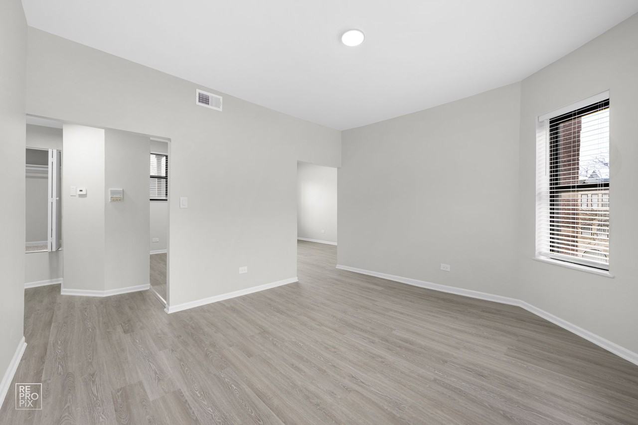 5019 S St Lawrence Ave 600 E 50th Pl Chicago, IL 60615 - Photo 3 of 50