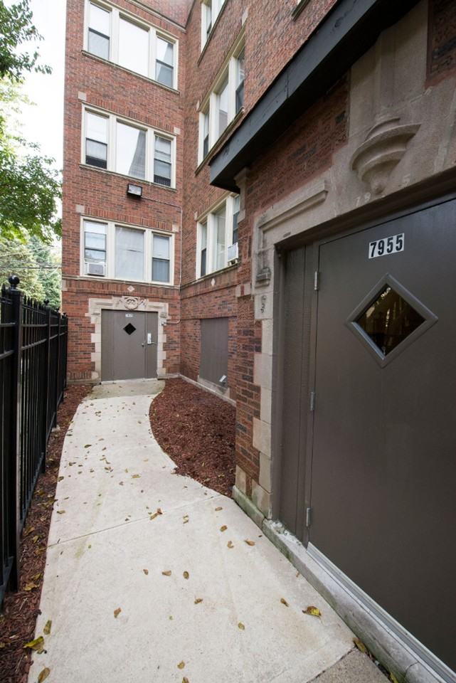 7953-59 S Dobson Ave Chicago, IL 60619 - Photo 6 of 22