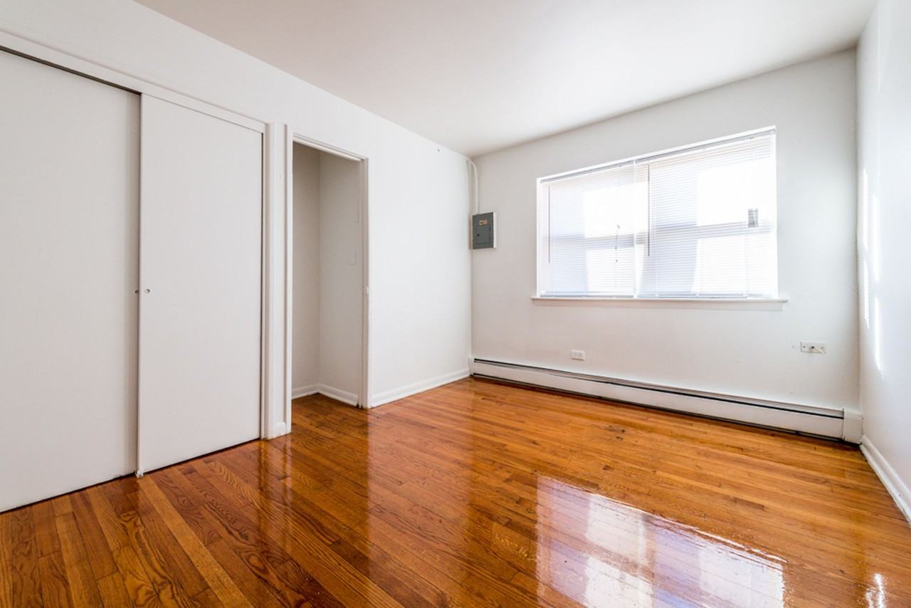 7101 S Artesian Ave Chicago, IL 60629 - Photo 4 of 19