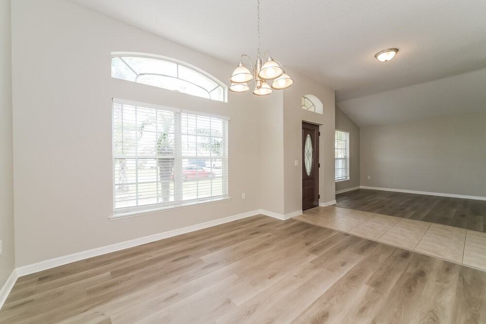 265 Cranbrook Dr - Photo 5 of 16