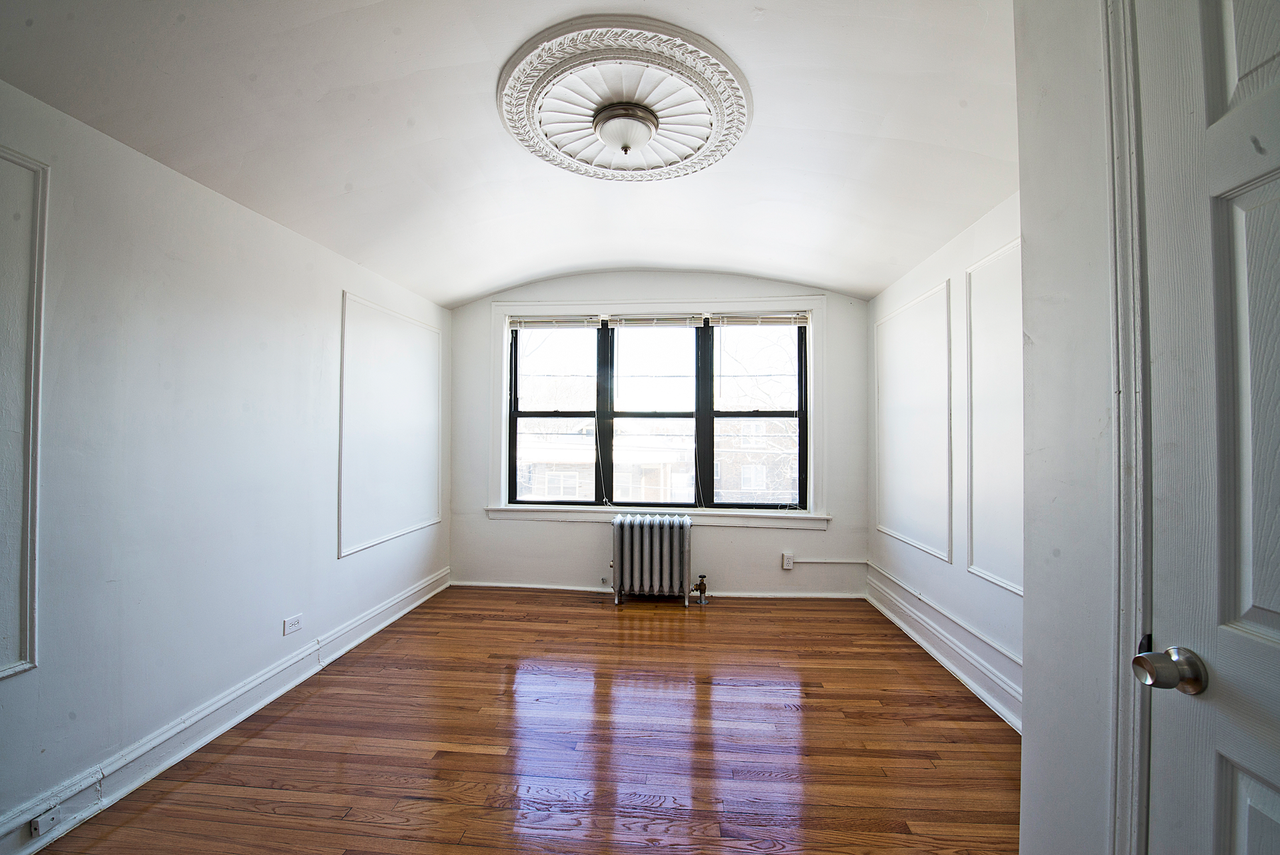 8951 S Ada St Chicago, IL 60620 - Photo 5 of 18