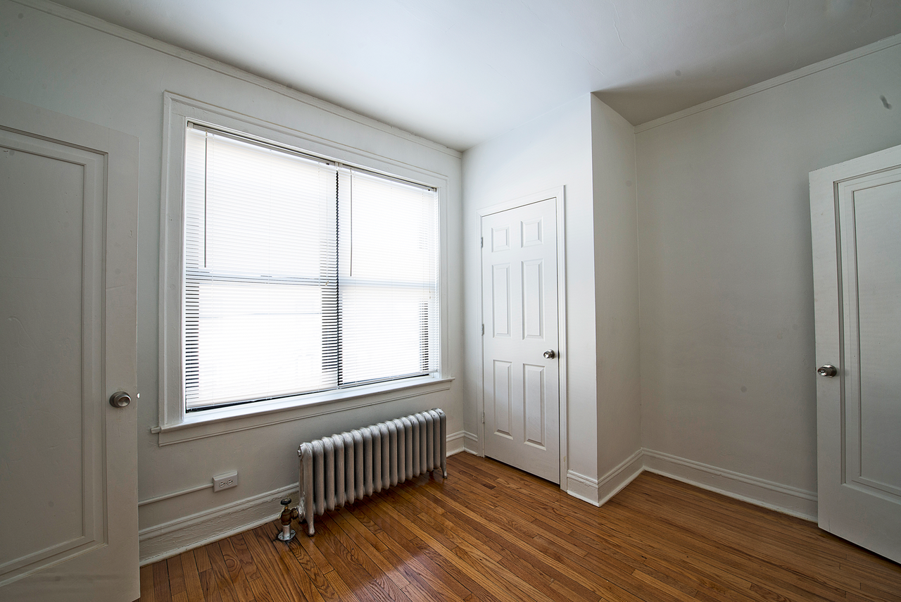 8951 S Ada St Chicago, IL 60620 - Photo 7 of 18