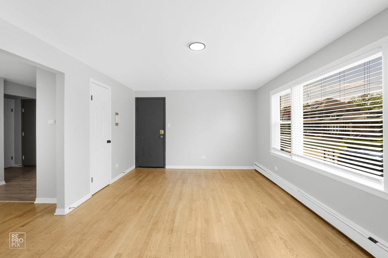 8935-39 S Dauphin Ave Chicago, IL 60619 - Photo 5 of 11