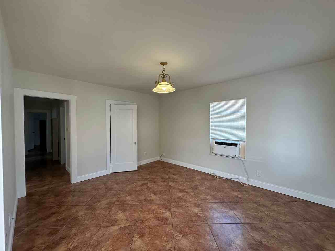 345 N 20th St - Photo 2 of 22