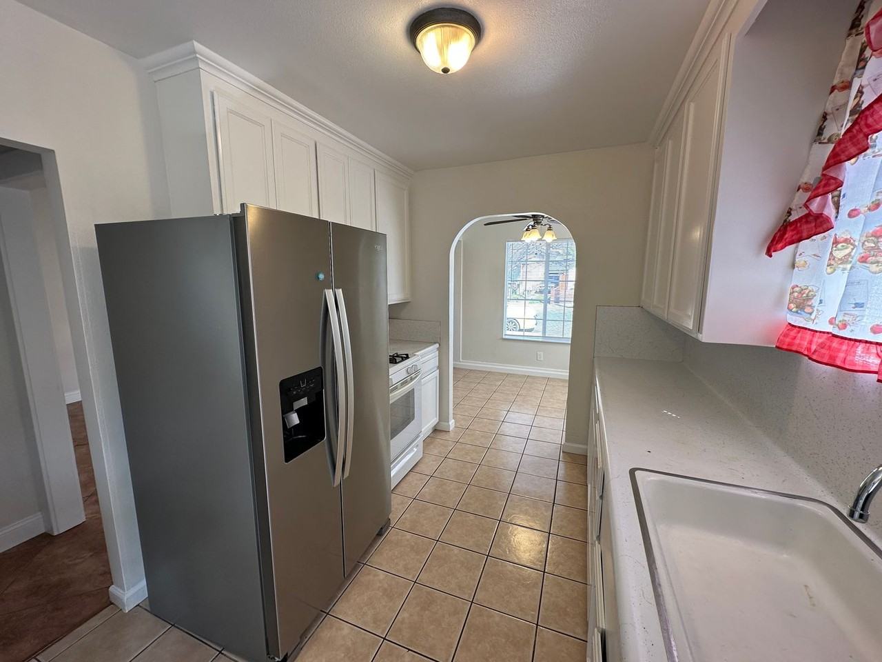 345 N 20th St - Photo 4 of 22