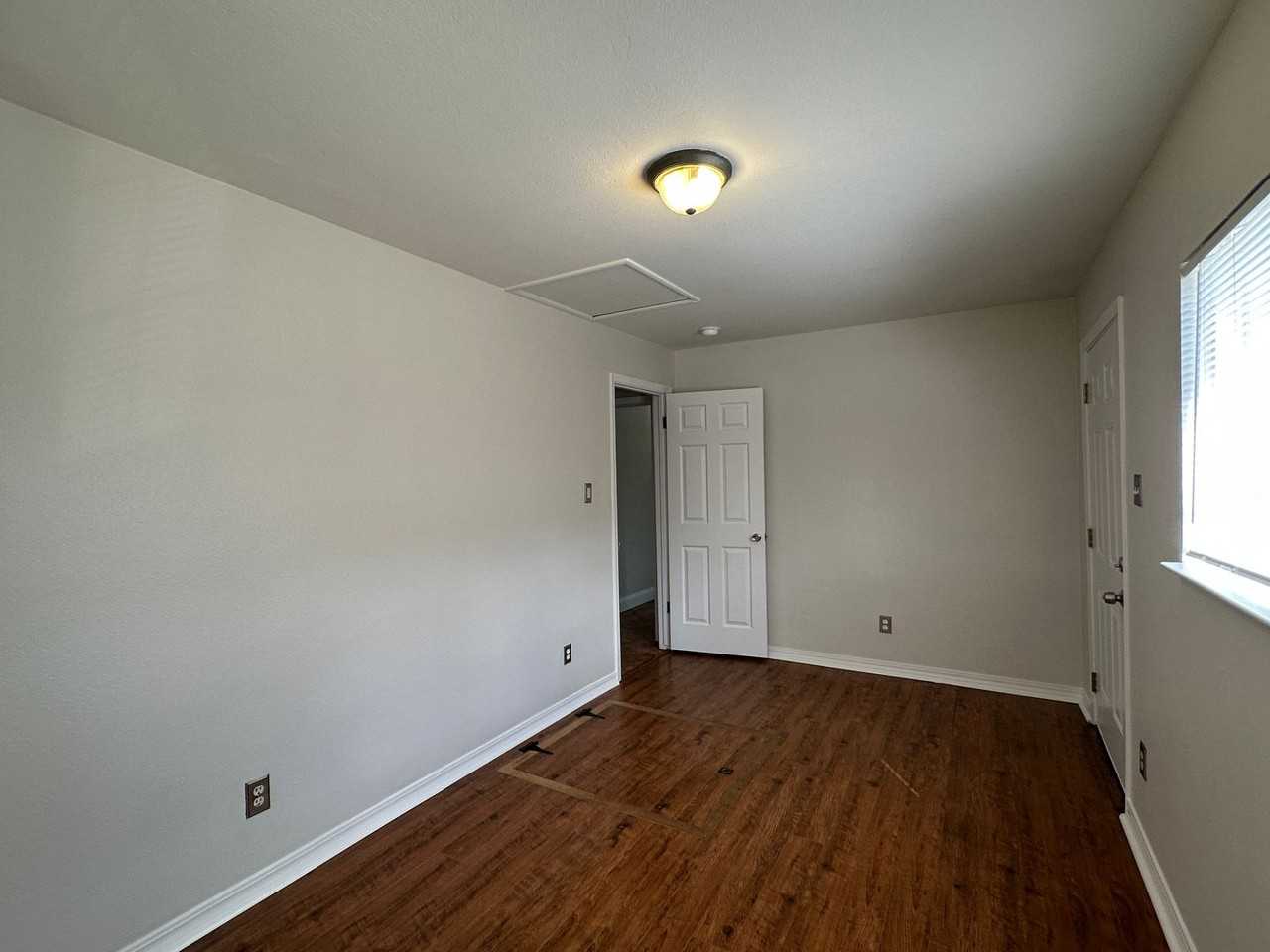 345 N 20th St - Photo 7 of 22