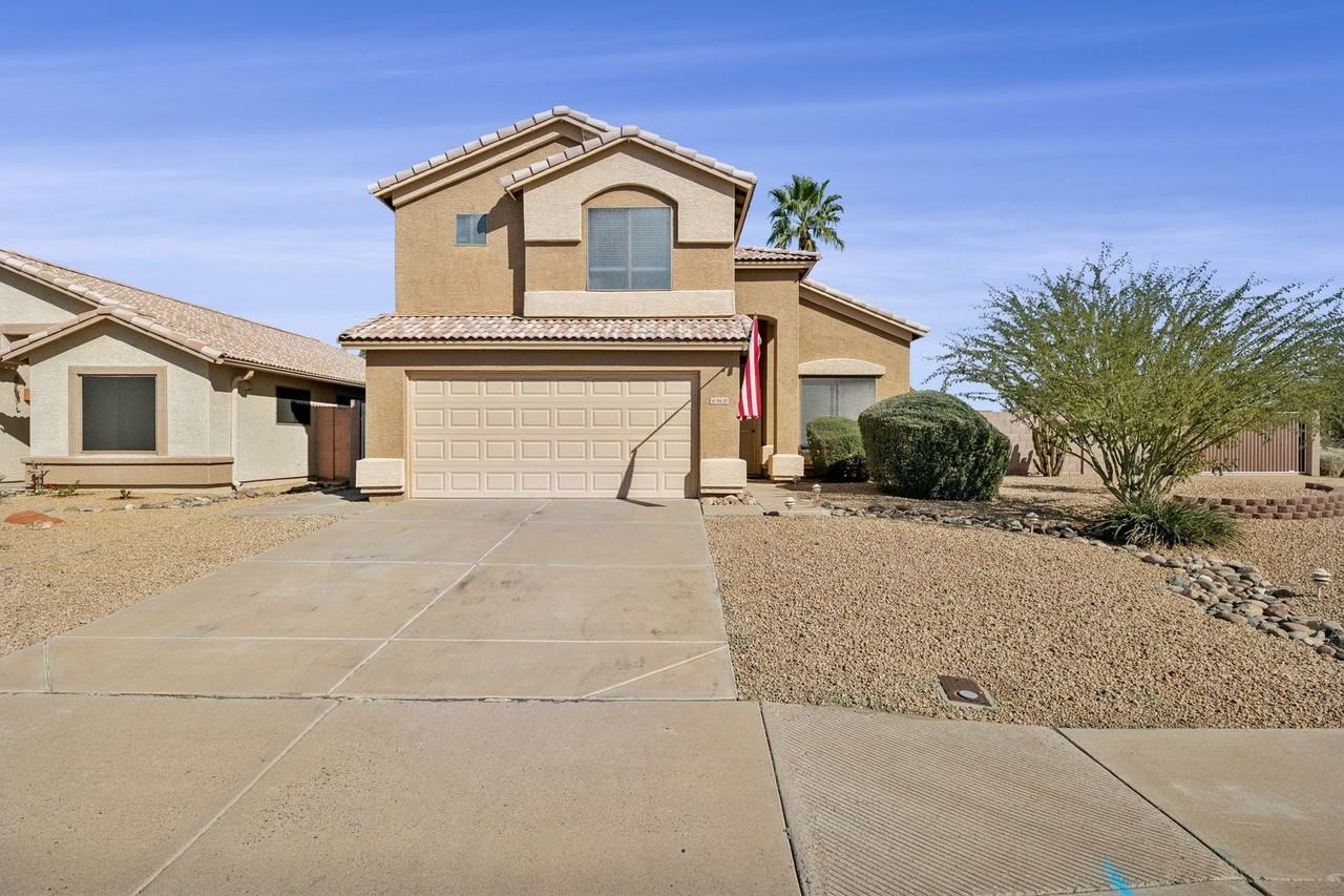 8630 W Marconi Ave - Photo 3 of 36