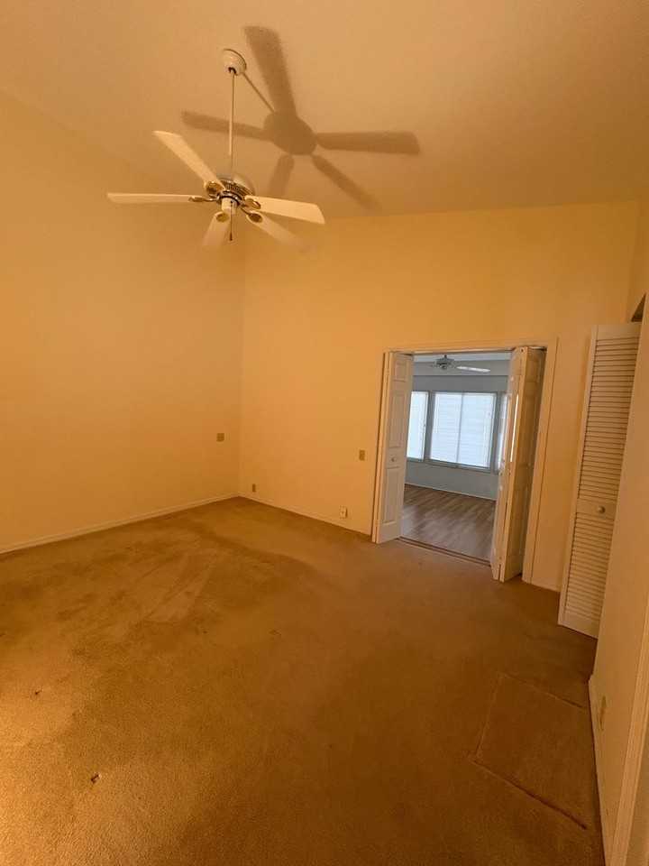 8439 Pavilion Dr - Photo 7 of 11