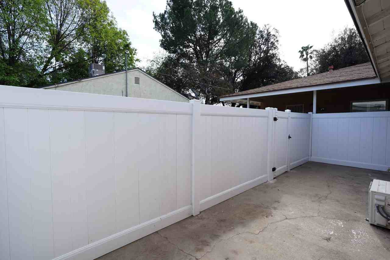 3627 Harding St - Photo 3 of 16