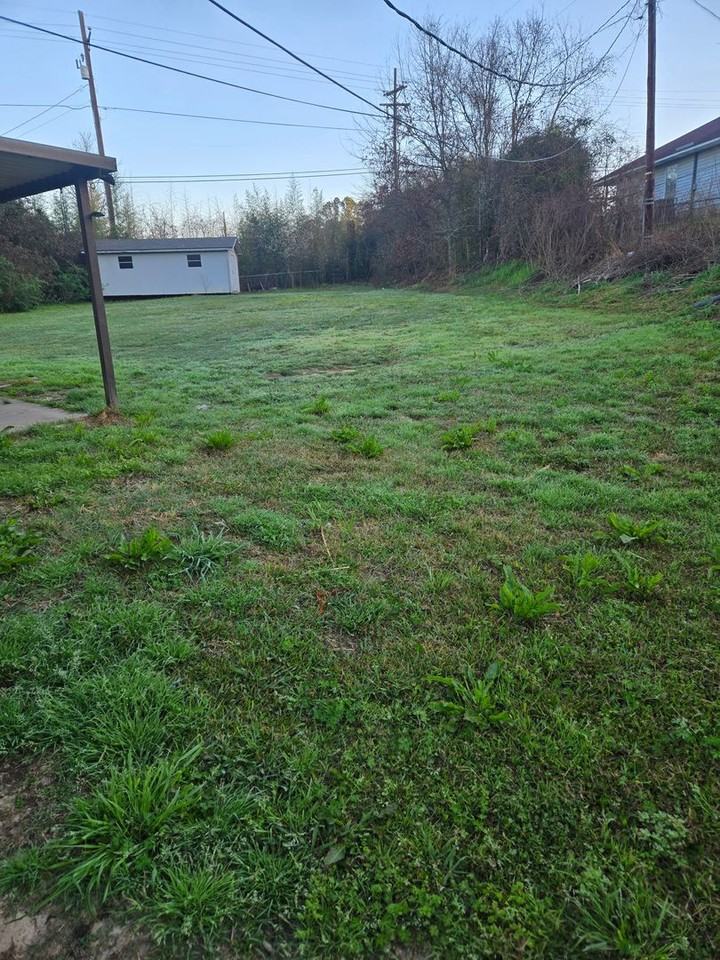 3229 Cloverland Dr - Photo 2 of 10