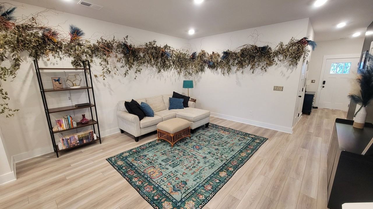 208 Tippin Trl - Photo 4 of 18