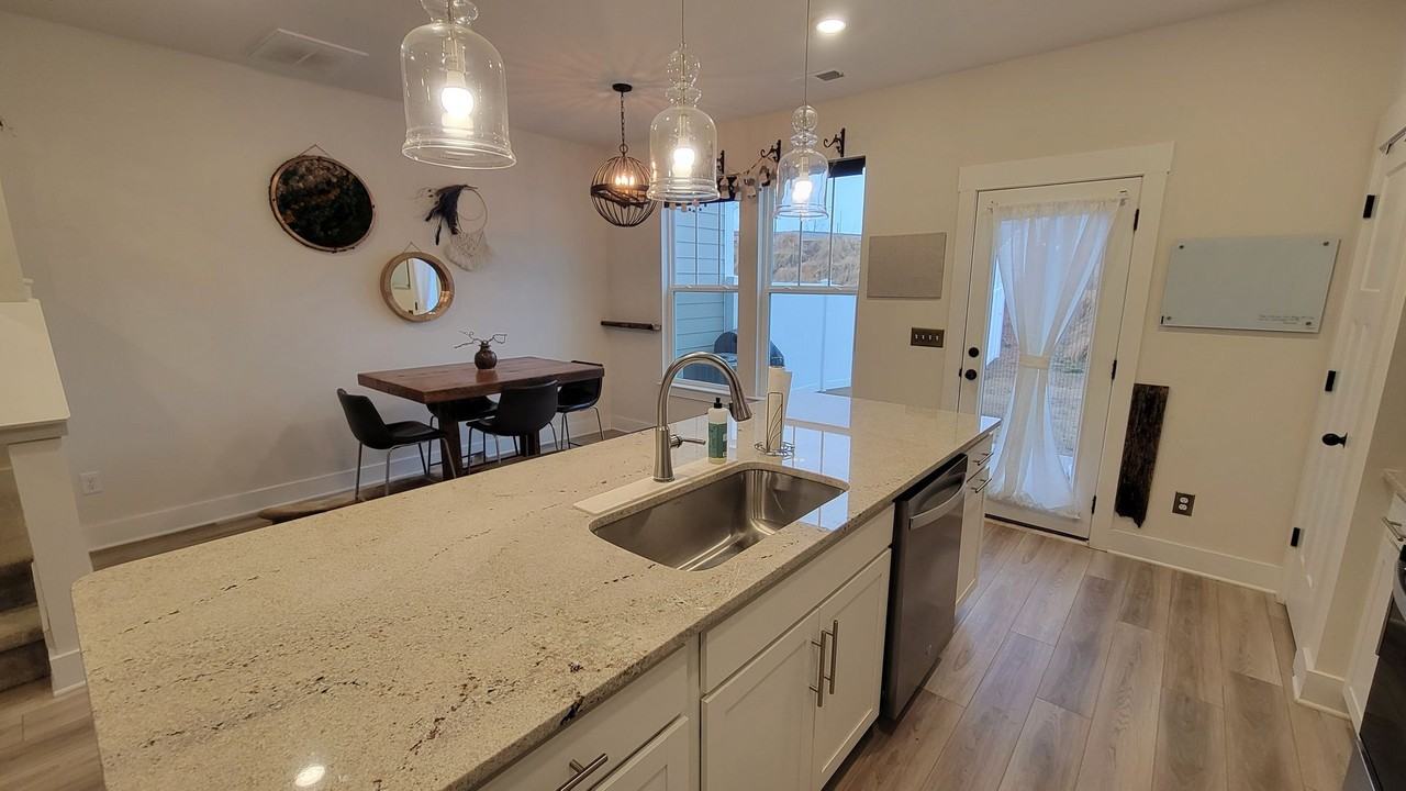 208 Tippin Trl - Photo 5 of 18