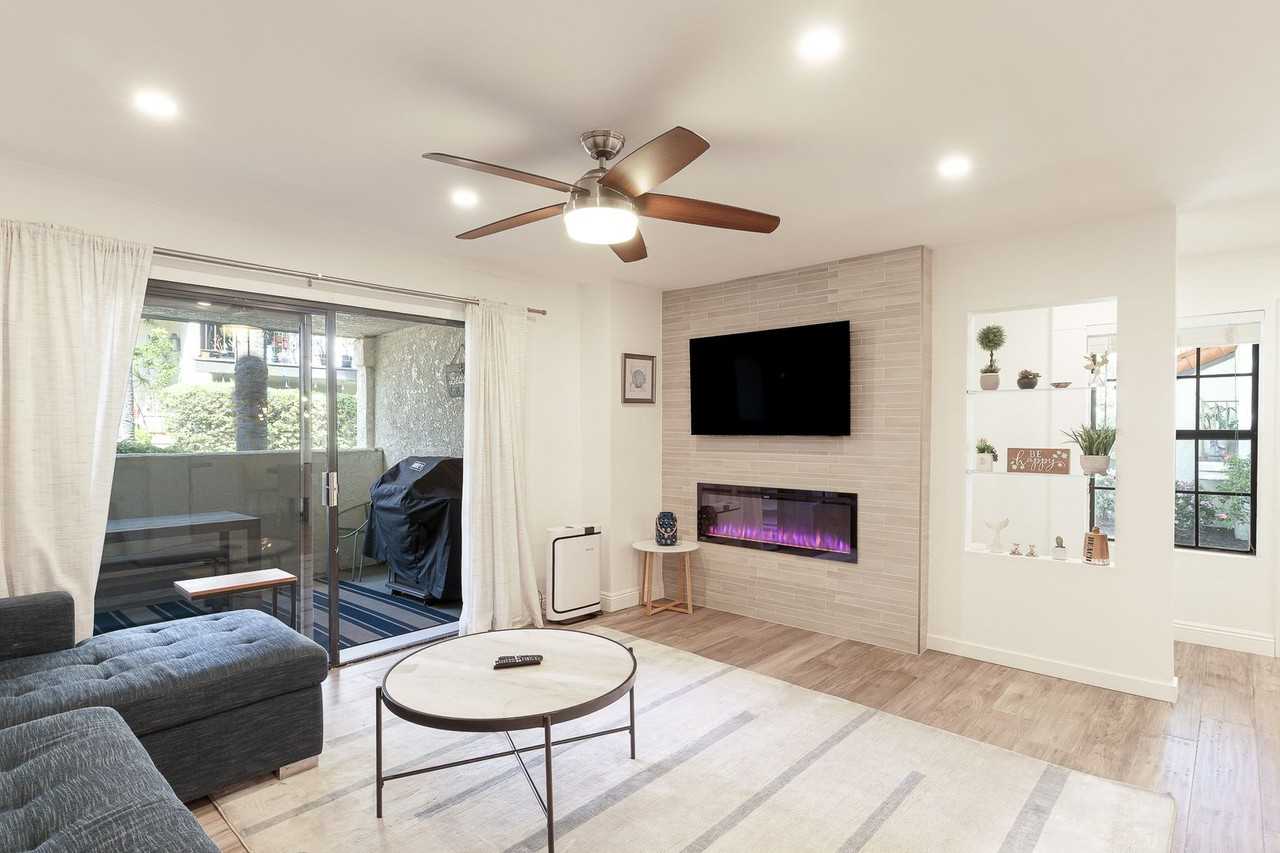 2375 Martinique Ln - Photo 2 of 27