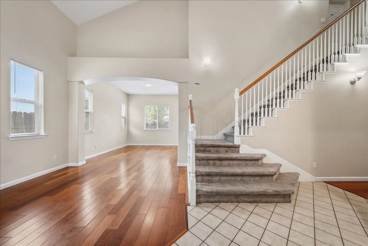 9615 Harvest View Way - Photo 3 of 27