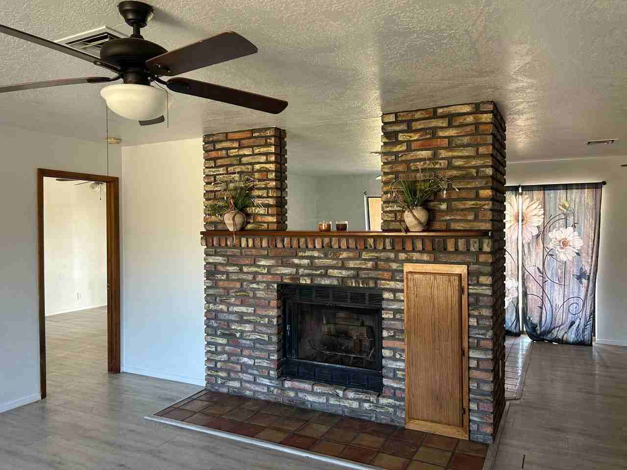 1206 E County 14th St - Photo 5 of 12