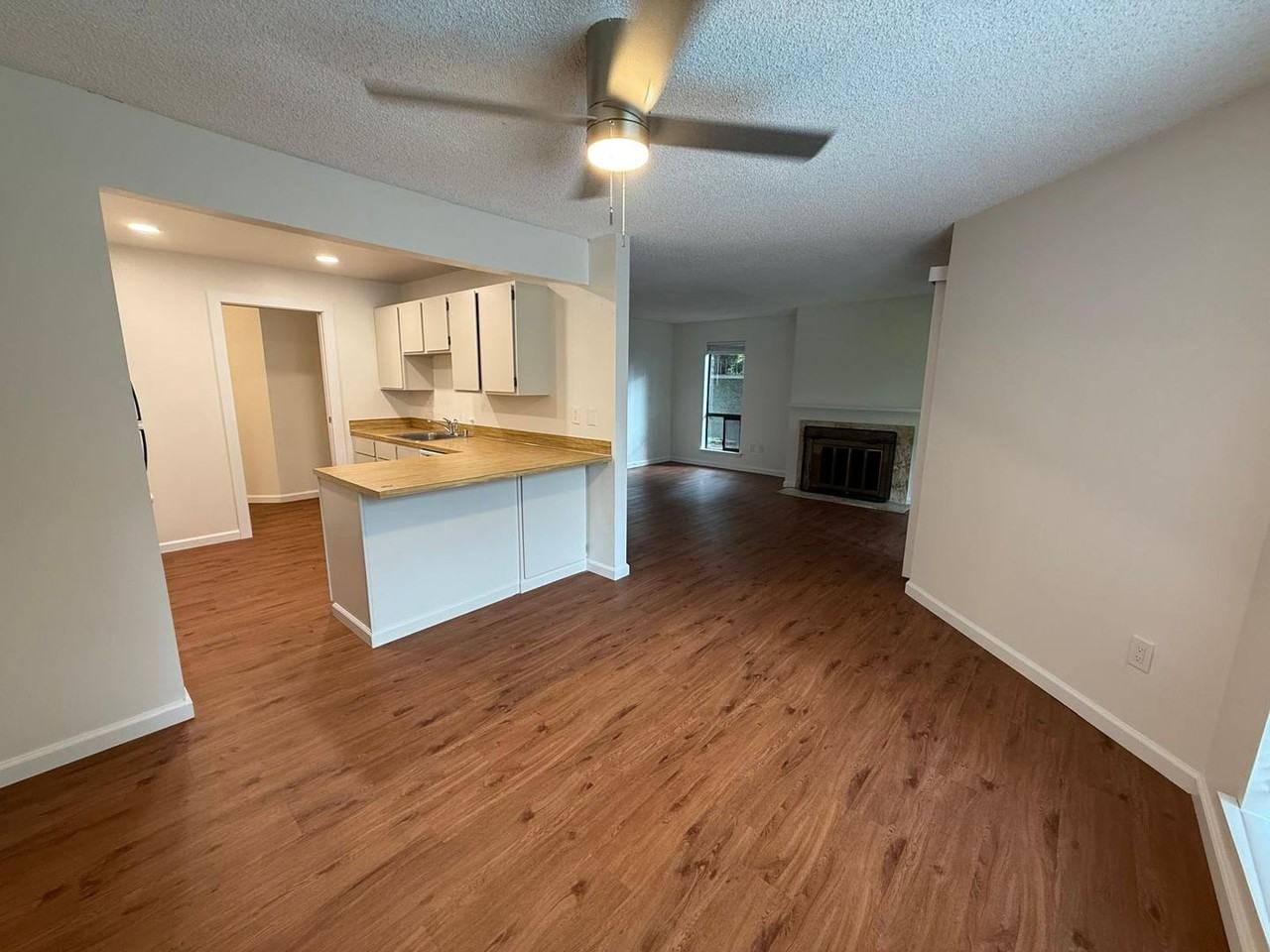 13735 15th Ave Ne #A1 - Photo 5 of 19