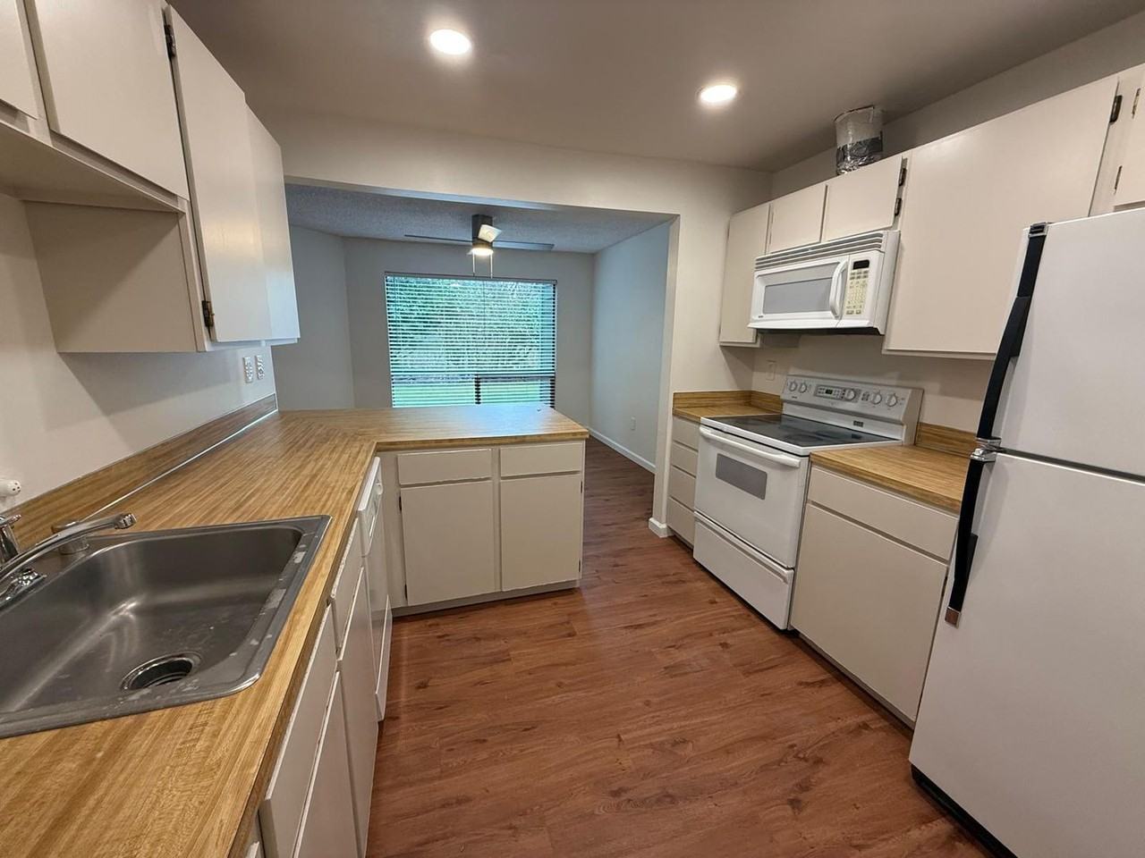 13735 15th Ave Ne #A1 - Photo 6 of 19