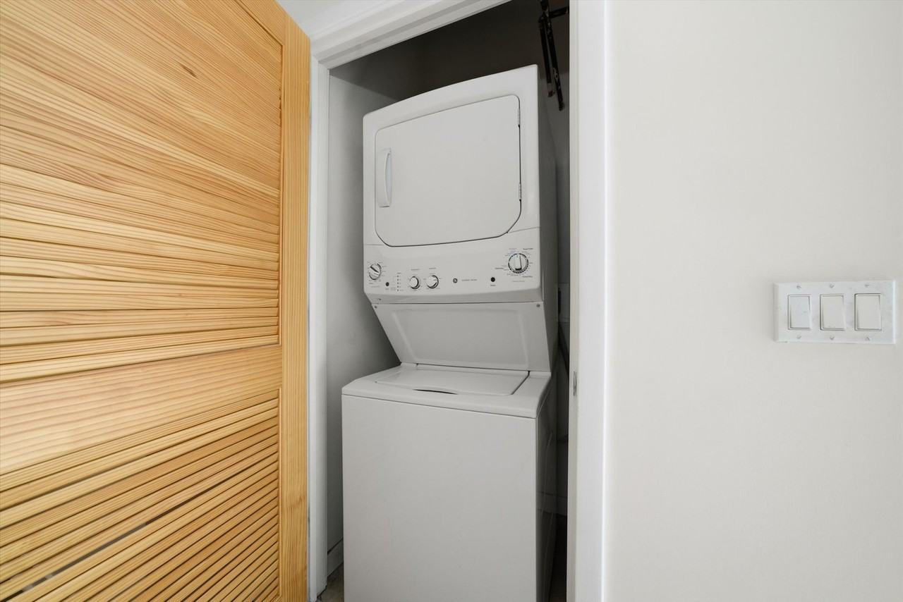 1224 W Van Buren St #504 - Photo 4 of 15