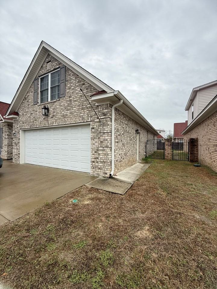 3209 Strada Rosa - Photo 2 of 18