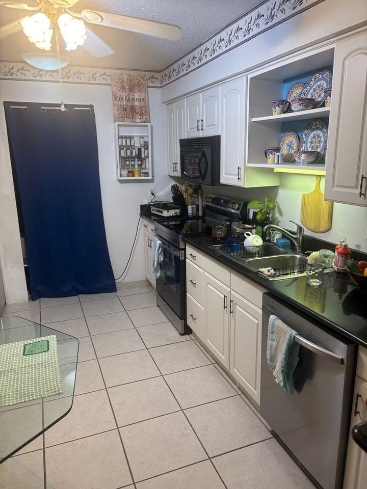 4112 4112 St Cir W - Photo 7 of 13