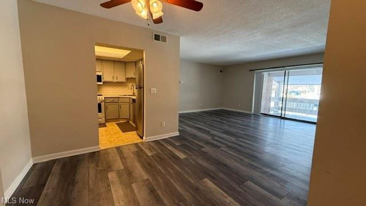 1263 Lost Nation Rd #22 - Photo 4 of 29