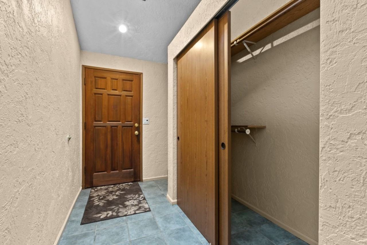 14016 Lenora Pl N - Photo 7 of 32