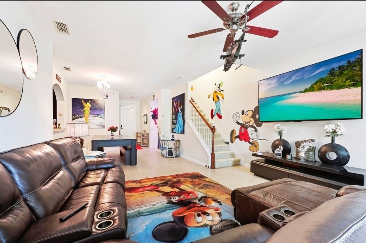 4980 Castle St W - Photo 6 of 19