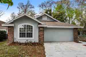 featured image of 320 Macgregor Rd