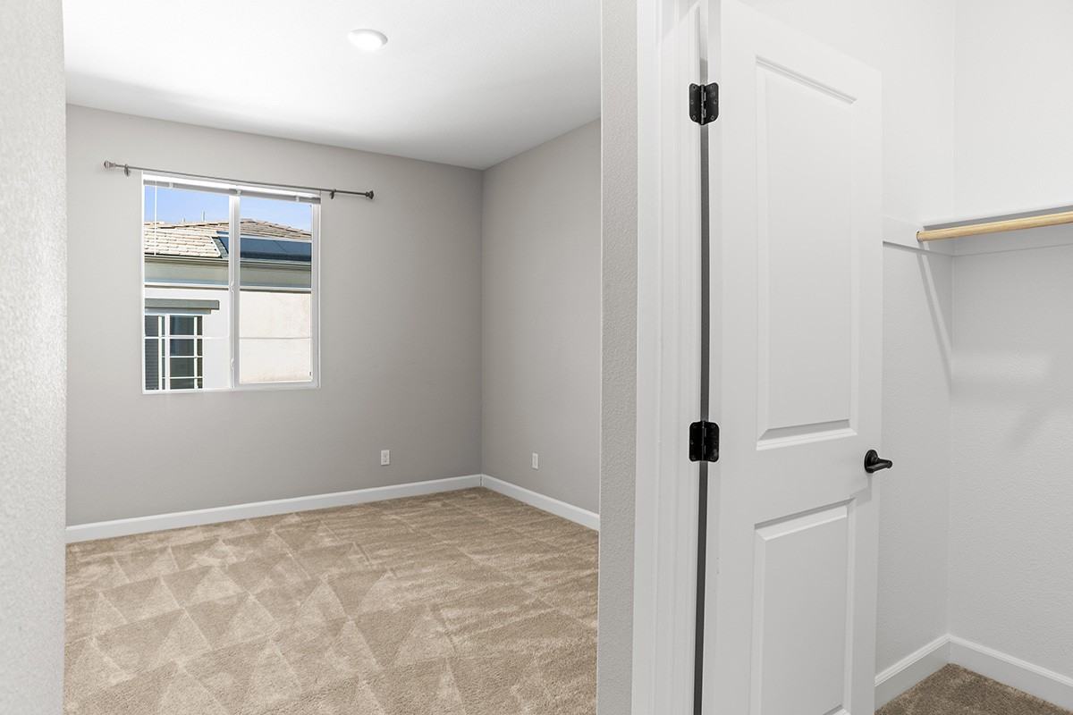 1219 Sunrise Vw #101 - Photo 3 of 35