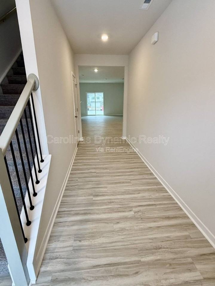 12027 Zazu Way - Photo 2 of 10
