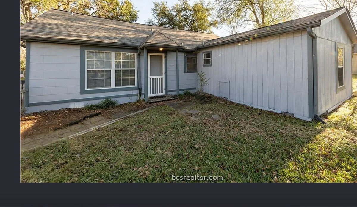 704 Edgemore Dr - Photo 2 of 28