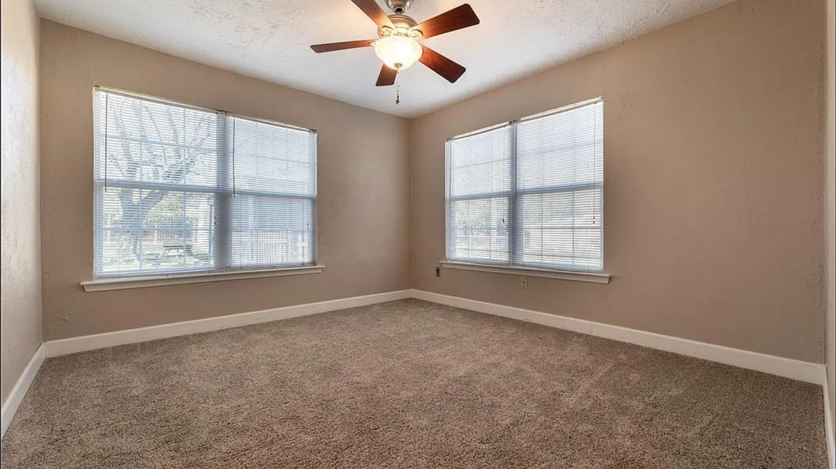 704 Edgemore Dr - Photo 7 of 28