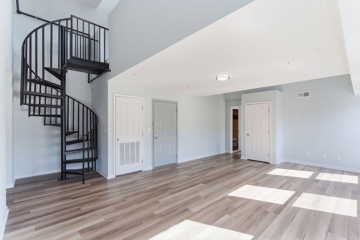 160 Lafayette St ##401