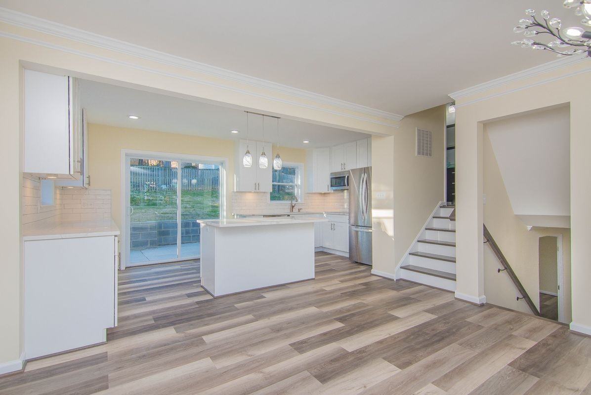 14 N Montague St - Photo 6 of 34