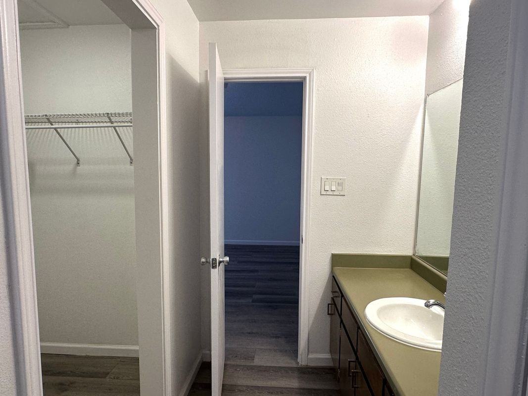 4204 Duval Rd ##C - Photo 6 of 18