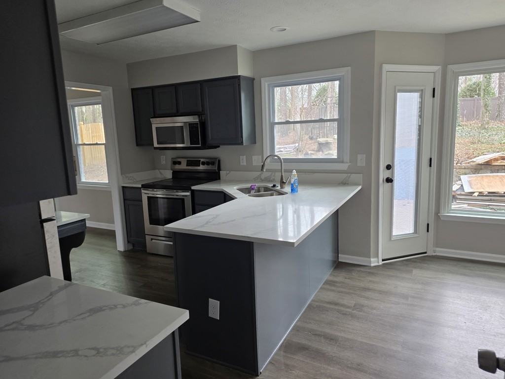 M - 8925 Club River Dr - Photo 3 of 10