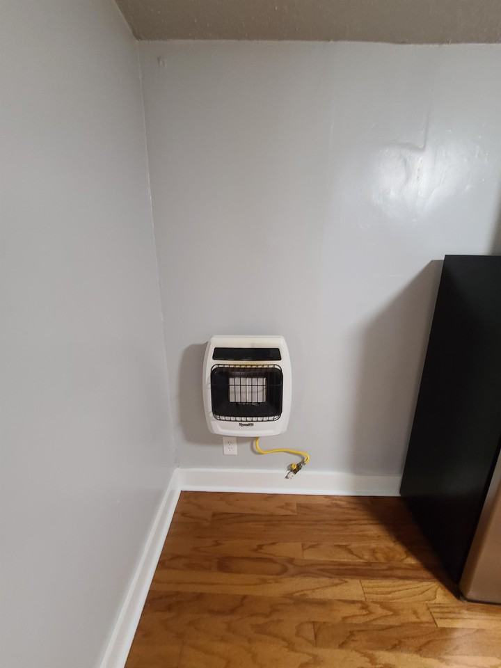 523 N Quaker Ave #C - Photo 7 of 10