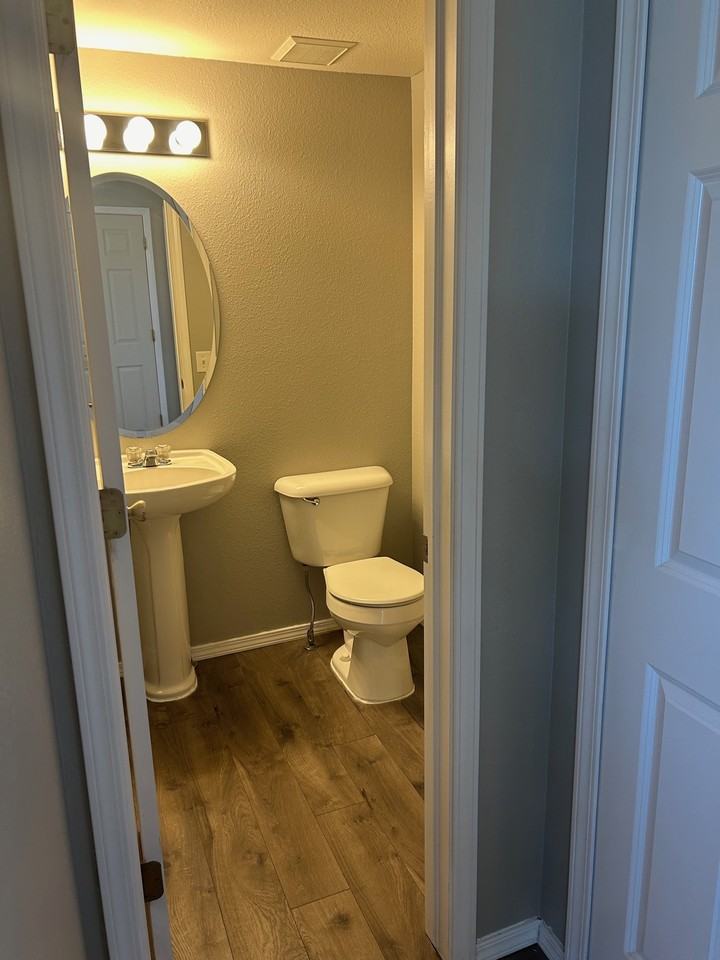3595 Heather Glen Dr - Photo 3 of 24