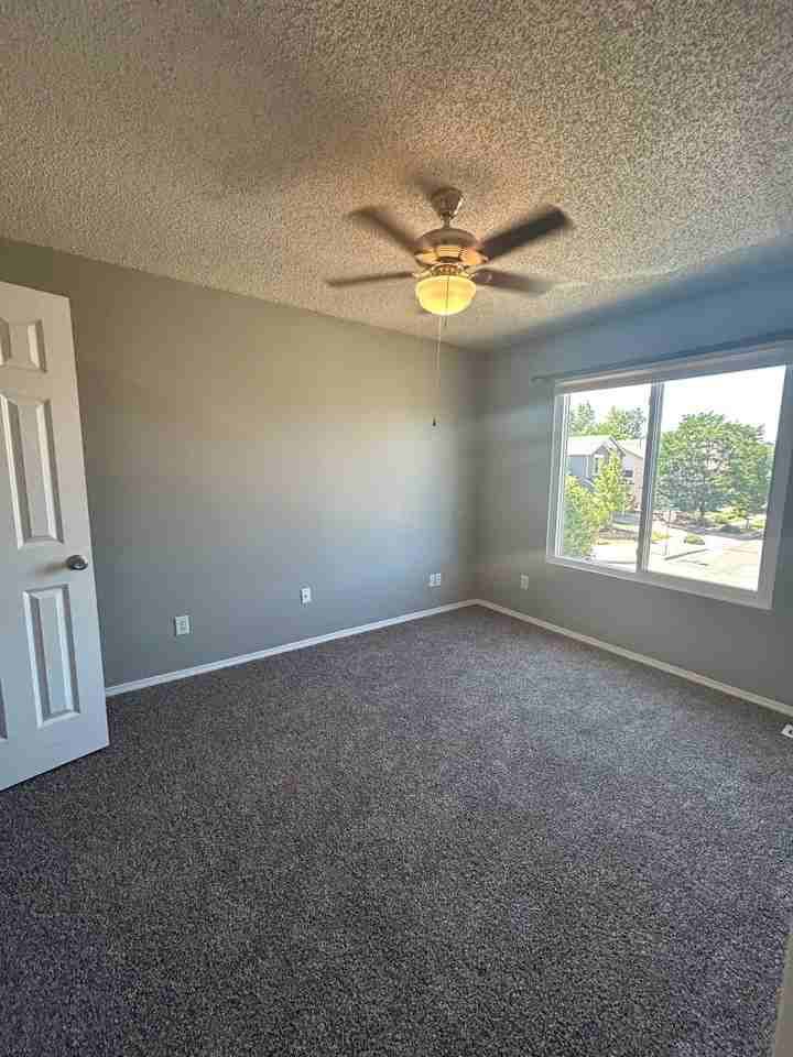 3595 Heather Glen Dr - Photo 4 of 24
