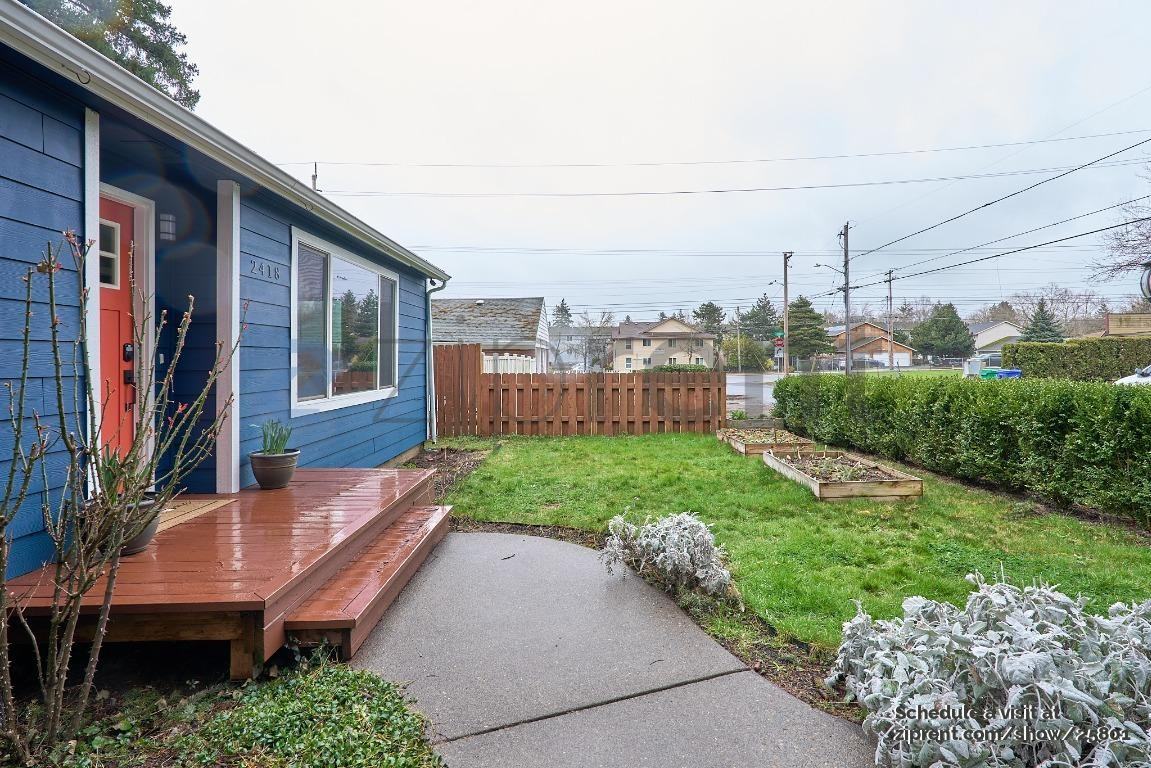 2418 Se 141st Ave - Photo 4 of 25