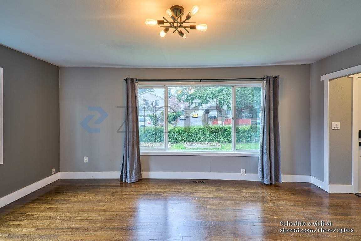 2418 Se 141st Ave - Photo 6 of 25