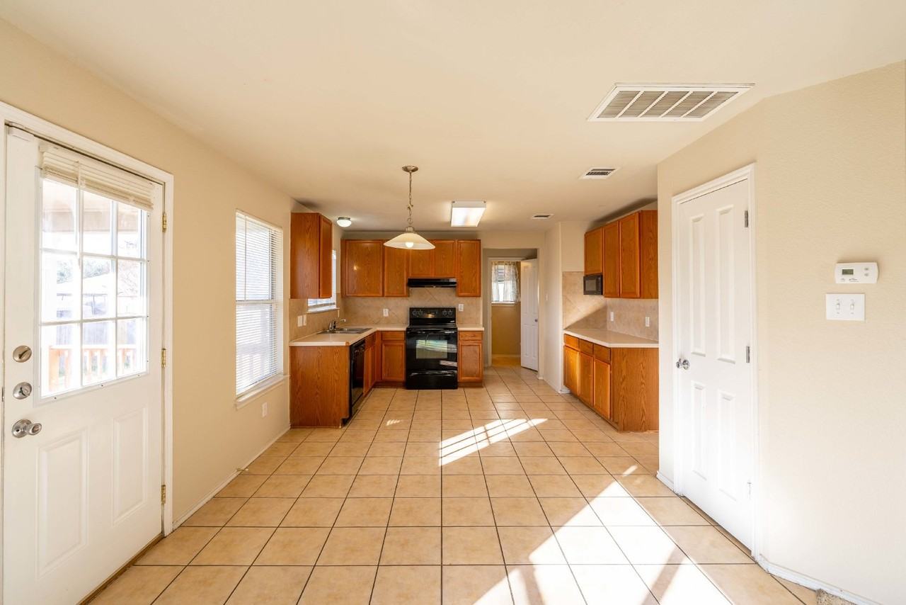 4919 Celtic Cor - Photo 6 of 25